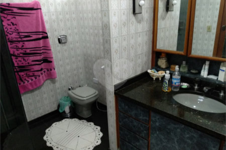 Sobrado à venda com 3 quartos, sendo 2 suítes,  em Brooklin Velho, São Paulo, SP