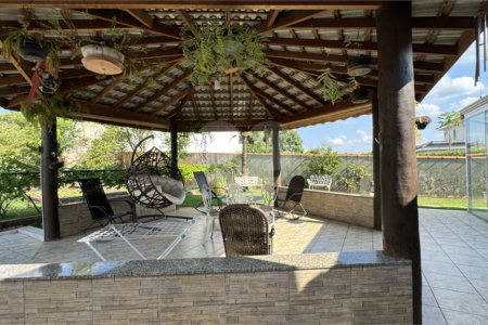 Casa à venda com 4 quartos, sendo 3 suítes, no condomínio Terras de Mont Serrat, Salto - SP