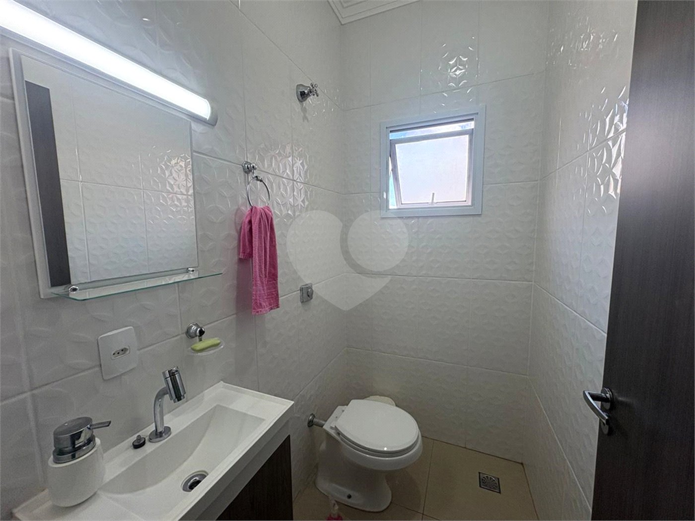 Casa à venda com 4 suítes em Vila Carvalho, Sorocaba, SP