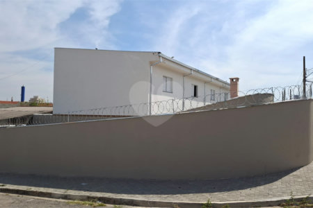 Sobrado à venda com 2 quartos em Vila Colorau, Sorocaba, SP