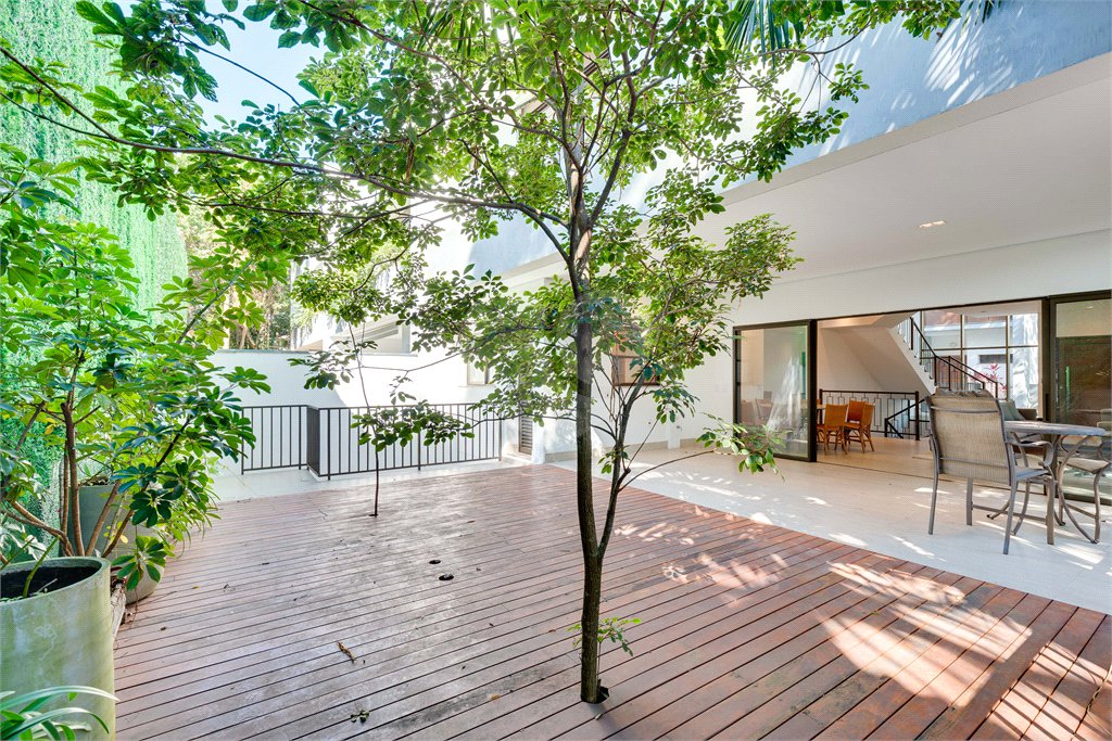 Casa à venda ou para alugar com 4 suítes no condomínio Residencial Vista 908, São Paulo - SP