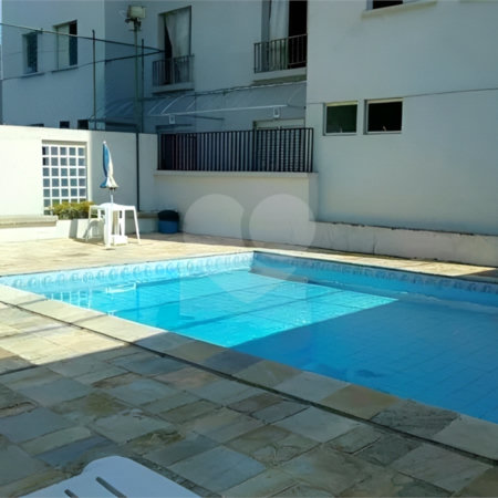 Apartamento à venda com 3 quartos em Caxingui, São Paulo, SP