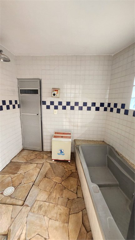 Casa à venda com 3 quartos, sendo 1 suíte, em Vila Harmonia, Araraquara, SP