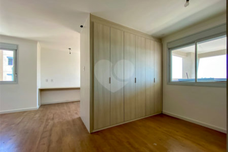 Apartamento à venda com 4 suítes em Parque São Jorge, São Paulo, SP