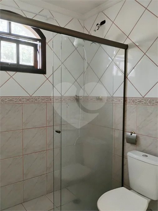 Vende-se sobrado de 3 andares na Vila Santa Catarina