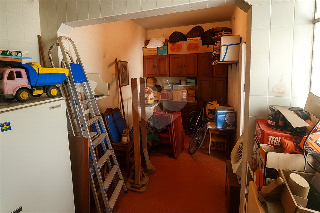 Casa à venda com 6 quartos em Vila Maria, Itapetininga, SP