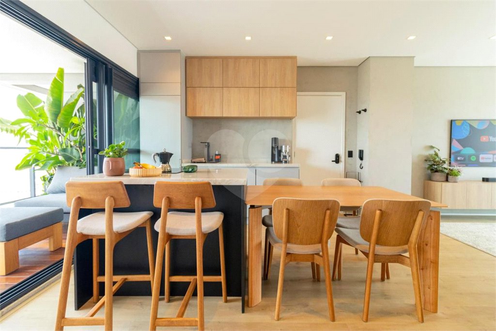 Apartamento à venda com 3 quartos, sendo 2 suítes, em Pinheiros, São Paulo, SP