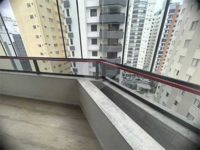Apartamento à venda com 4 quartos, sendo 1 suíte,  em Santana, São Paulo, SP