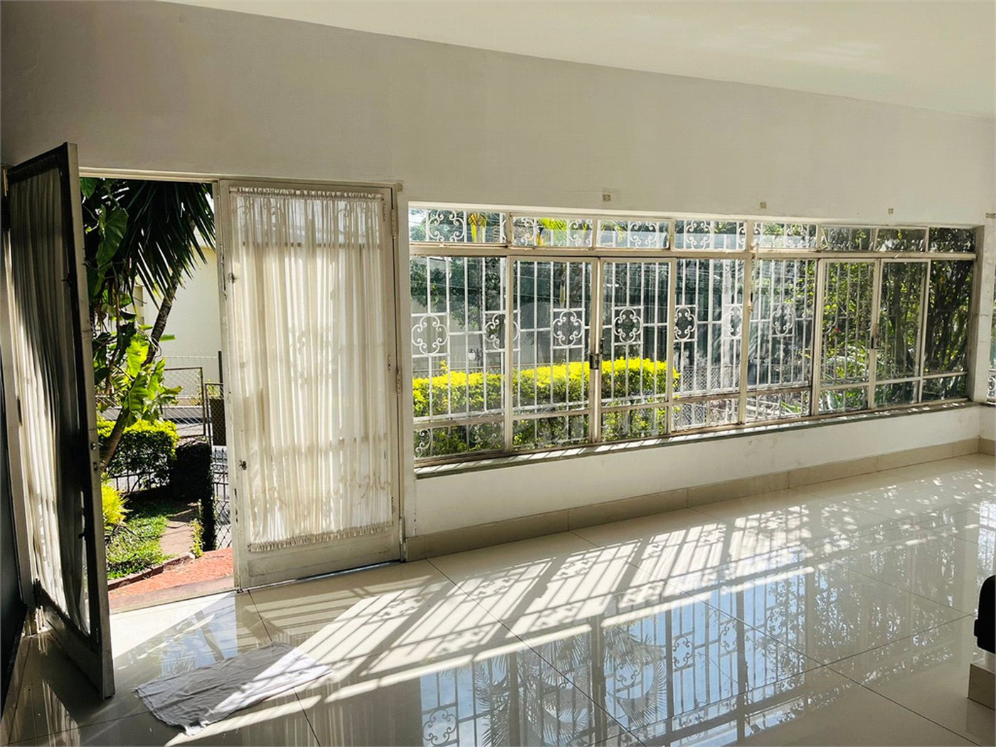 Casa à venda com 4 quartos, sendo 1 suíte, em Jardim São Bento, São Paulo, SP