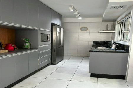 Apartamento à venda com 3 suítes em Jardim Caboré, São Paulo, SP