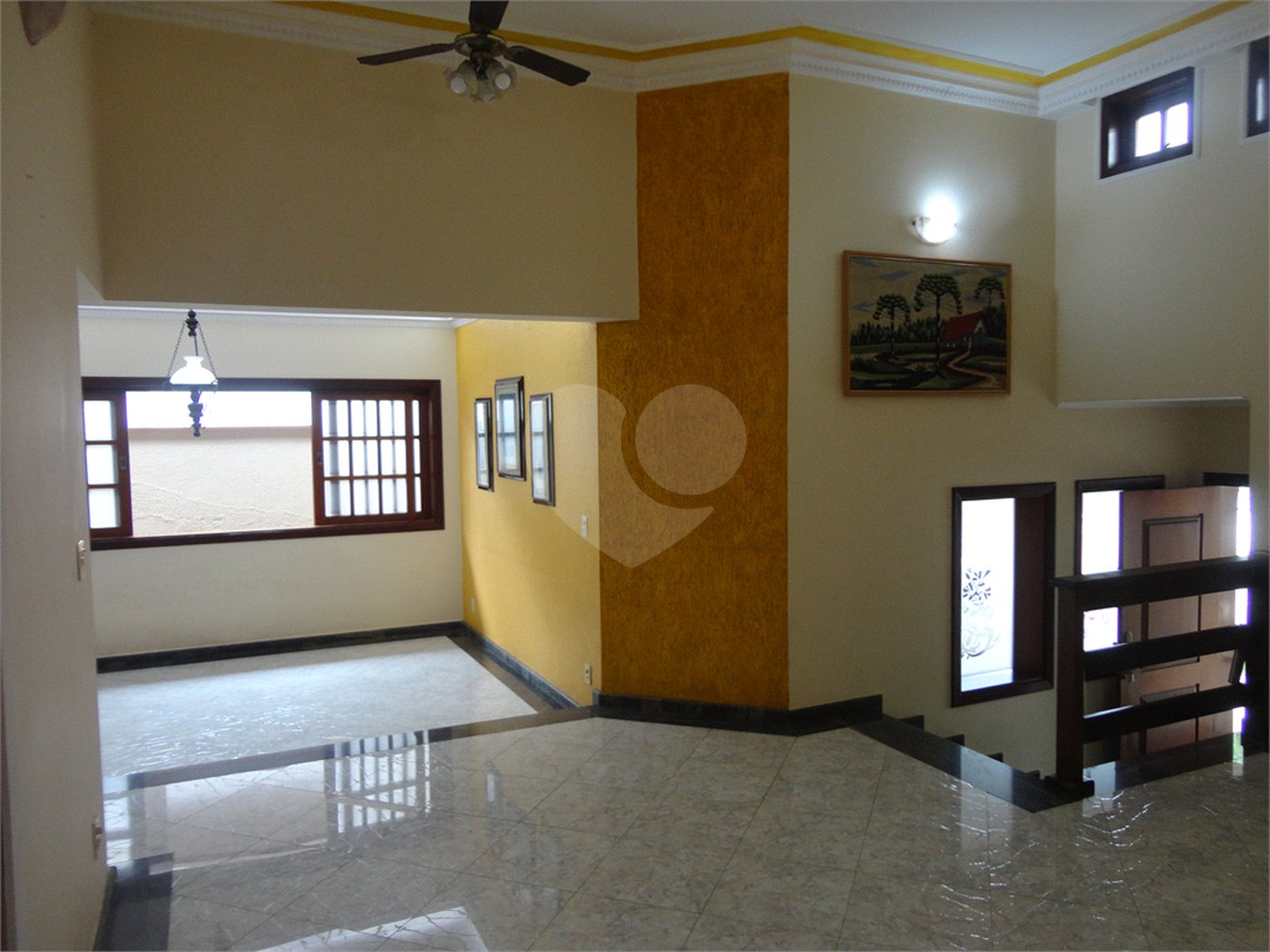 Casa à venda com 3 quartos, sendo 1 suíte, em Santa Marina, Valinhos, SP