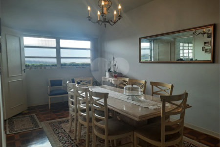 Casa à venda com 4 quartos, sendo 3 suítes,  em Jardim Marajoara, São Paulo, SP