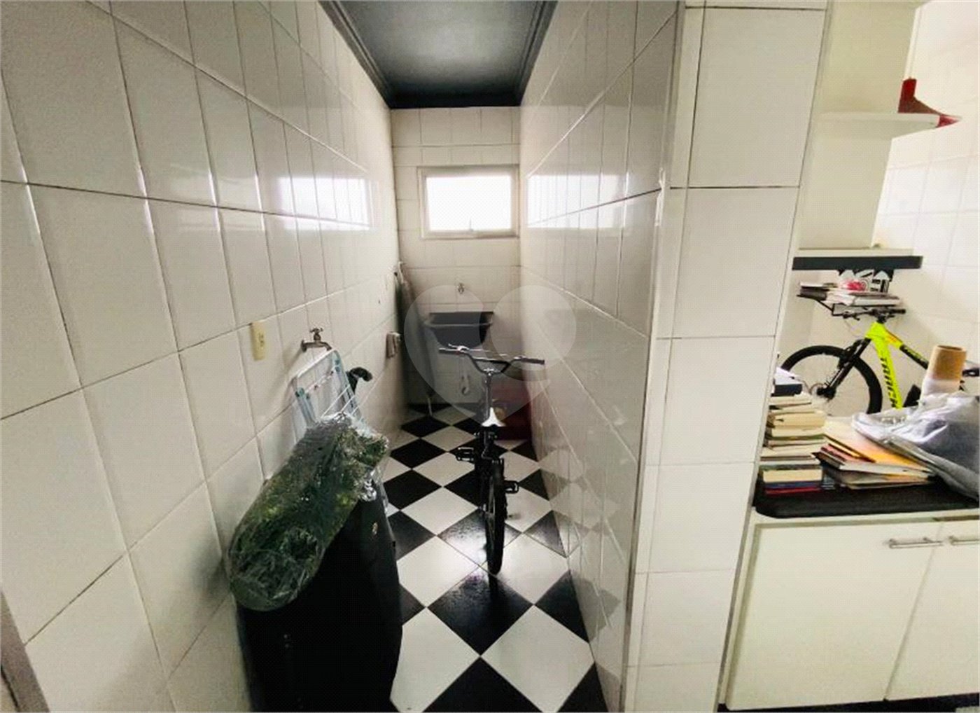Sobrado à venda com 8 quartos em Jardim São Jorge (raposo Tavares), São Paulo, SP