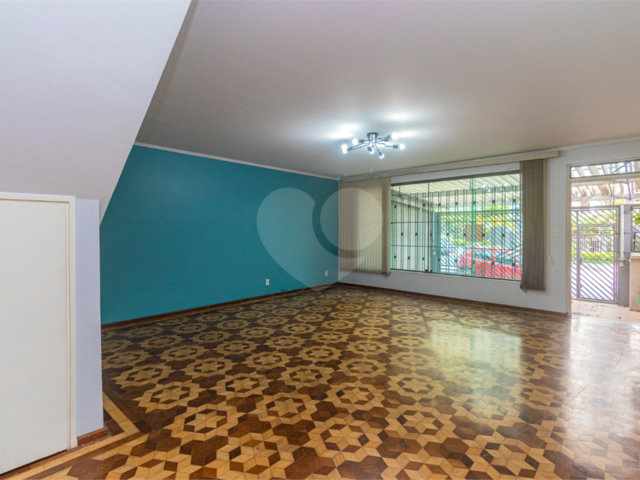 Sobrado à venda com 3 quartos, sendo 1 suíte,  em Vila Mascote, São Paulo, SP