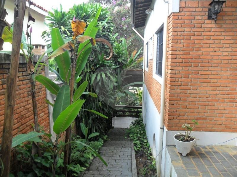Sobrado à venda com 3 quartos, sendo 1 suíte,  em Vila São Francisco, São Paulo, SP