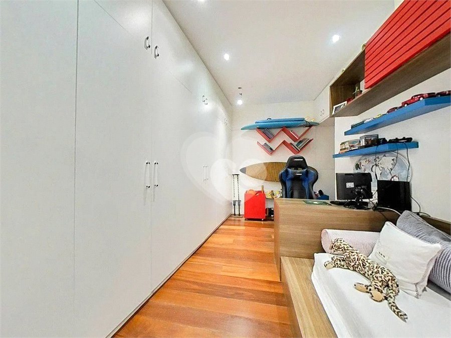 Apartamento à venda com 3 quartos, sendo 1 suíte, em Lagoa, Rio de Janeiro, RJ