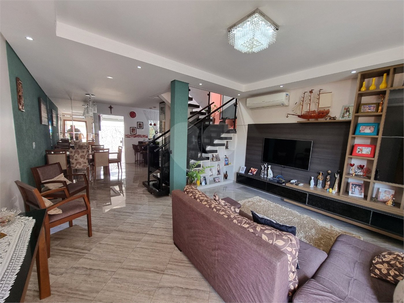 Casa à venda com 3 suítes no condomínio Horto Florestal I, Sorocaba - SP