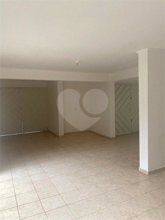 Sobrado à venda ou para alugar com 3 quartos, sendo 1 suíte, no Centro, Salto, SP