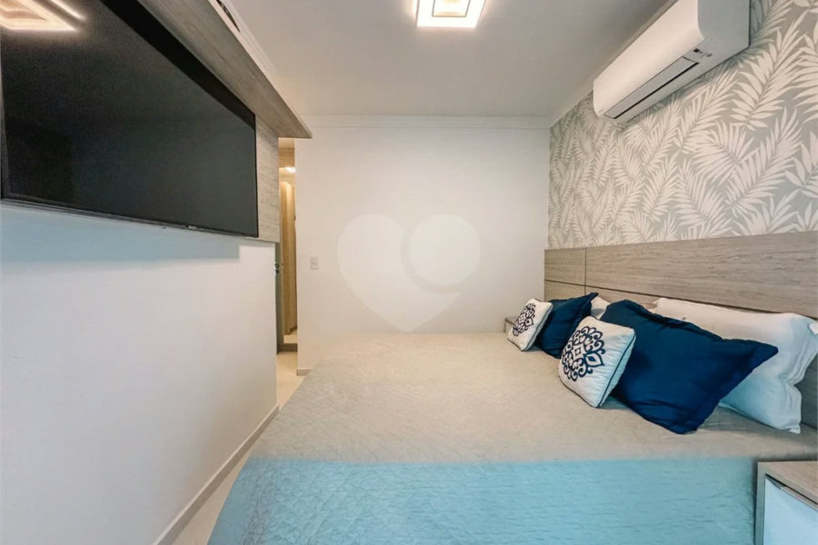 Apartamento à venda com 3 quartos, sendo 2 suítes,  em Riviera de São Lourenço, Bertioga, SP