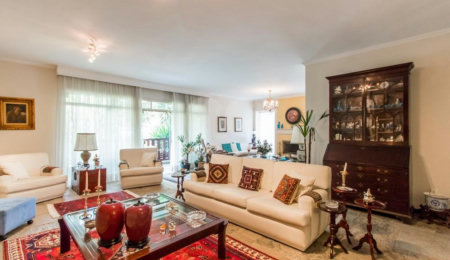 Casa à venda com 5 quartos, sendo 3 suítes, em Alto da Boa Vista, São Paulo, SP