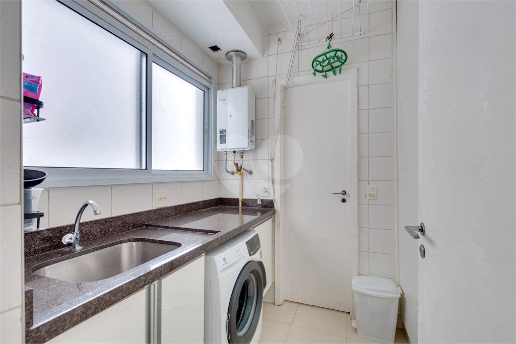 Apartamento à venda com 3 suítes em Santo Amaro, São Paulo, SP
