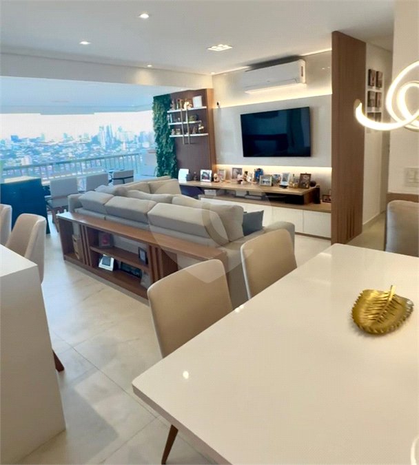 Apartamento à venda com 2 quartos, sendo 1 suíte,  em Santana, São Paulo, SP