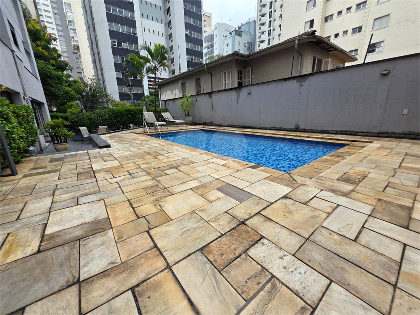 Apartamento à venda com 2 quartos, sendo 1 suíte, em Vila Olímpia, São Paulo, SP
