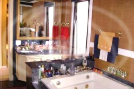 Apartamento à venda ou para alugar com 4 quartos, sendo 3 suítes, em Jardim Vitória Régia, São Paulo, SP
