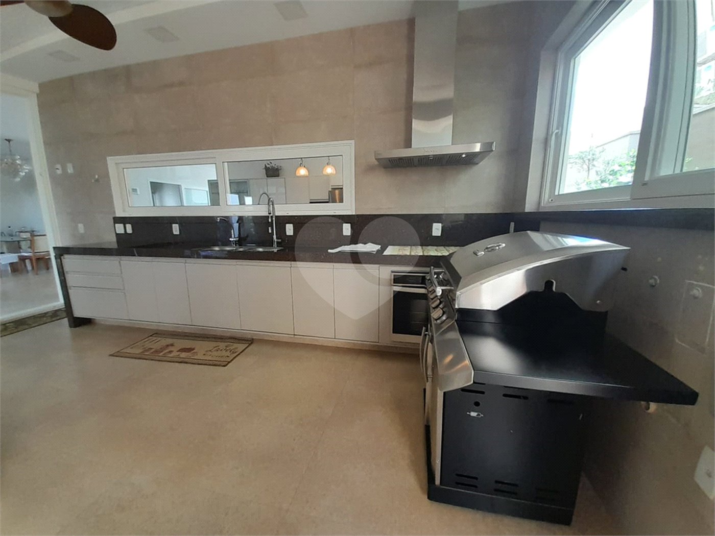 Casa à Venda no Condomínio Damha III – Elegância e Conforto para sua Família