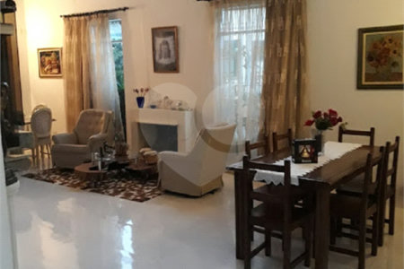 Sobrado à venda com 5 quartos, sendo 3 suítes, em Campos de Atibaia, Atibaia, SP