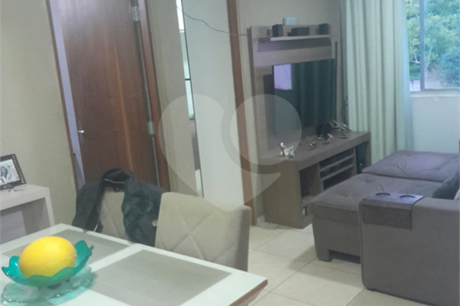 Apartamento à venda com 2 quartos em Cidade Tiradentes, São Paulo, SP