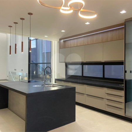 Casa à venda com 3 suítes no condomínio Glarus, Campinas - SP