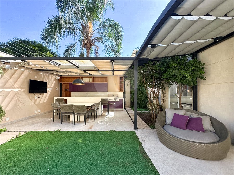 Casa à venda com 4 suítes no condomínio Quadra Real Campo Belo, São Paulo - SP