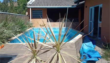 Casa Térrea à venda com 3 quartos, sendo 1 suíte,  em Jundiaizinho (terra Preta), Mairiporã, SP