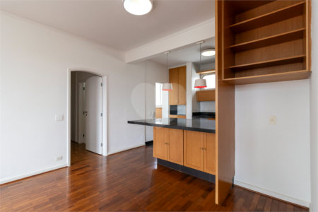 Apartamento à venda com 3 quartos, sendo 1 suíte, em Vila Sofia, São Paulo, SP