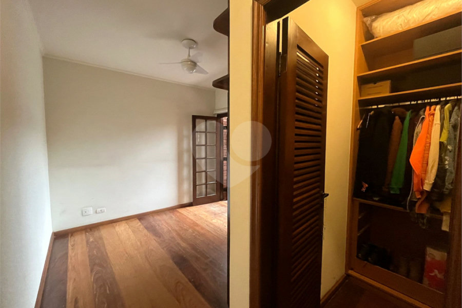 Sobrado à venda com 3 suítes em Tremembé, São Paulo, SP