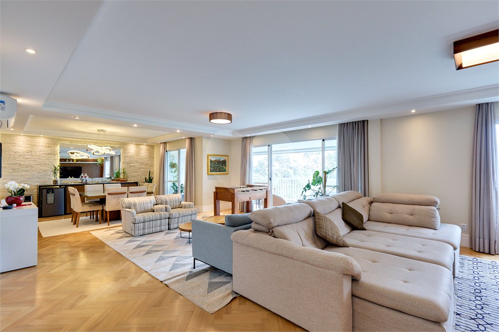 Apartamento à venda com 4 suítes em Jardim Marajoara, São Paulo, SP