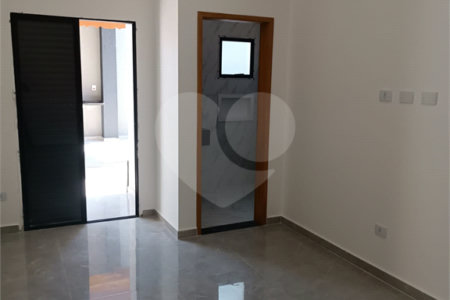 Casa à venda com 3 quartos, sendo 1 suíte, no condomínio Residencial Jardins da Catalunha, Atibaia - SP