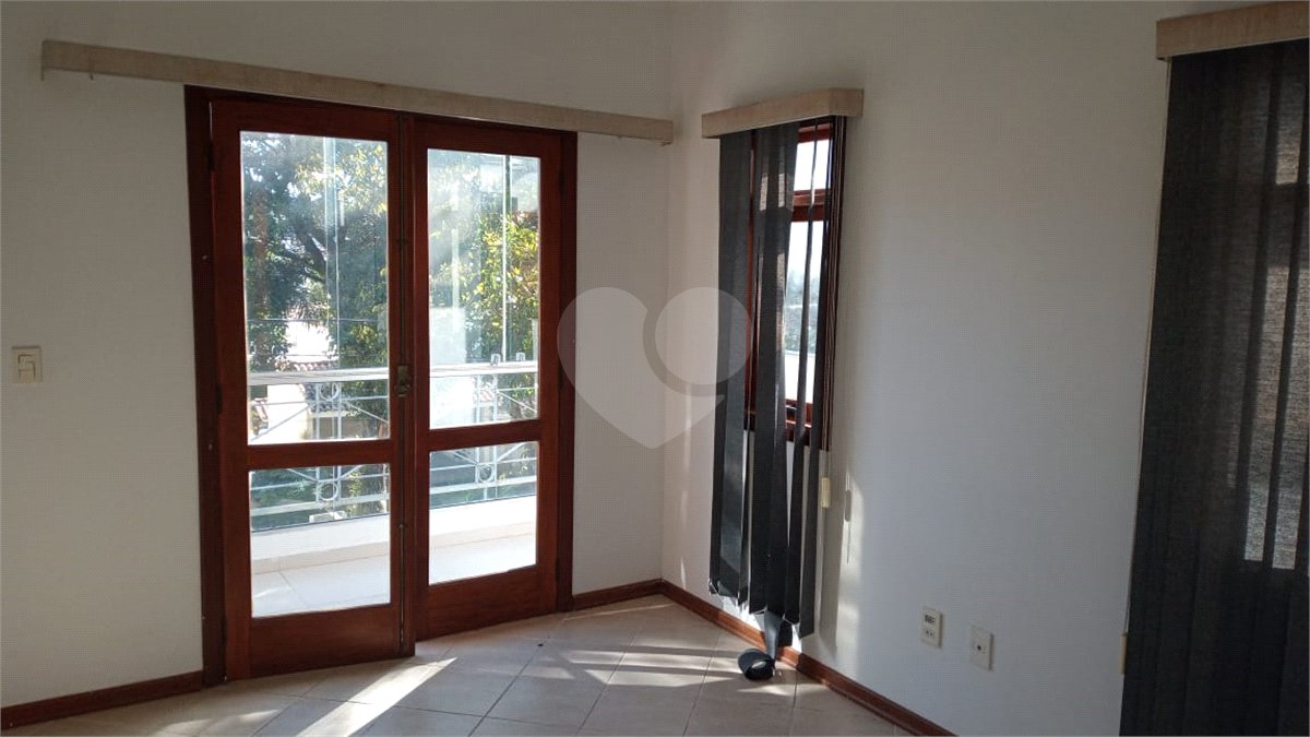 Casa à venda com 3 suítes no condomínio Villaggio Capriccio, Louveira - SP