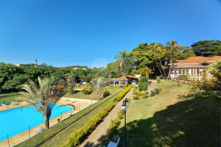 Casa à venda com 5 quartos, sendo 3 suítes, no condomínio Vinhas da Vista Alegre - Lado Sede, Vinhedo - SP