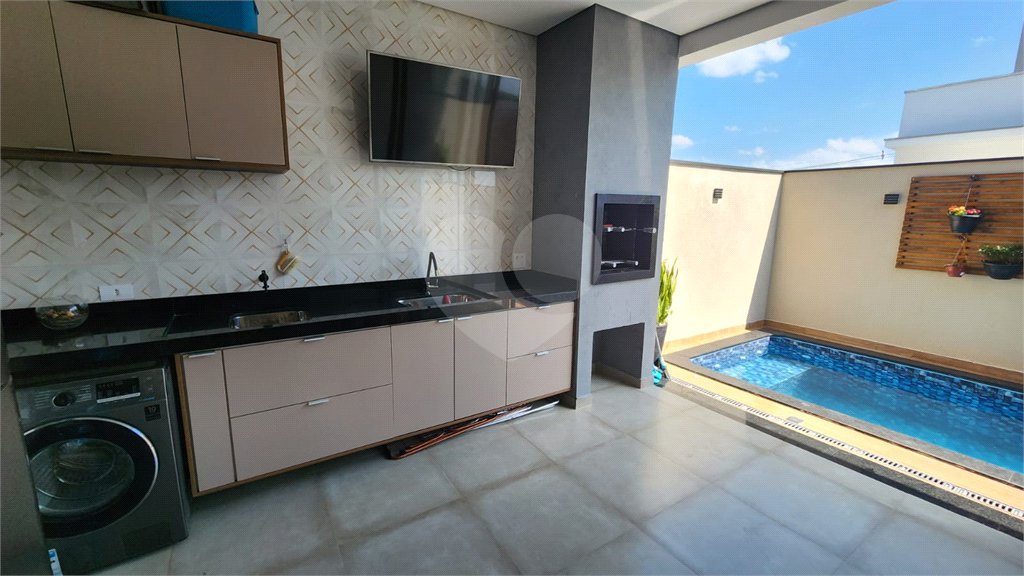 Casa à venda com 3 quartos, sendo 1 suíte, no condomínio Horto Florestal Villagio, Sorocaba - SP