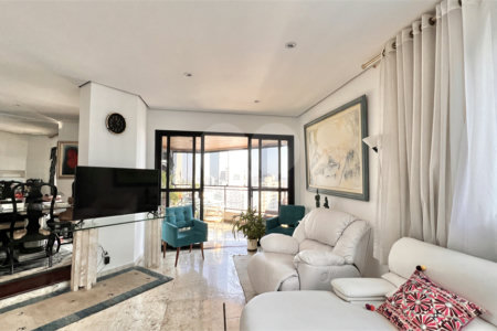 Apartamento à venda com 4 quartos, sendo 1 suíte, em Vila Mariana, São Paulo, SP