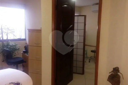 Sala Comercial em Vila Mariana com 39m²
