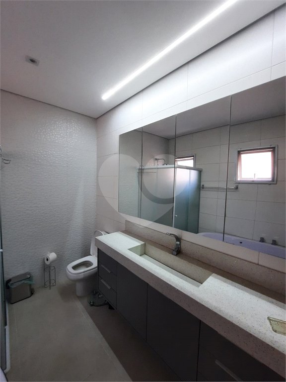 Casa à venda com 3 suítes no condomínio Ecovillagio, São Roque - SP
