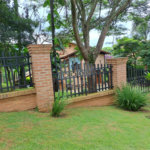 Casa à venda ou para alugar com 3 quartos, sendo 1 suíte,  no condomínio Parque Petrópolis 4 Secção, Mairiporã - SP