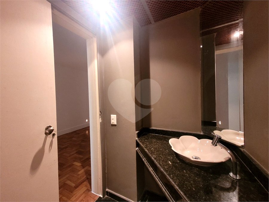 Apartamento à venda com 4 quartos, sendo 1 suíte, em Copacabana, Rio de Janeiro, RJ