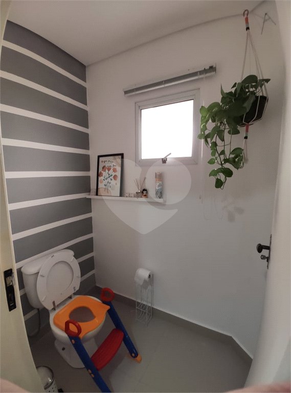 Casa à venda com 3 quartos, sendo 1 suíte,  em Vila Suissa, Mogi das Cruzes, SP