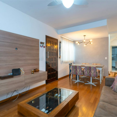 Sobrado à venda com 3 quartos, sendo 1 suíte, em Vila Morse, São Paulo, SP