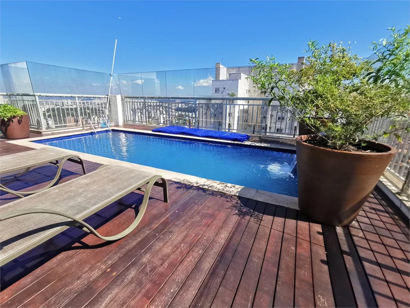 Apartamento à venda com 3 suítes em Jardim Monte Kemel, São Paulo, SP
