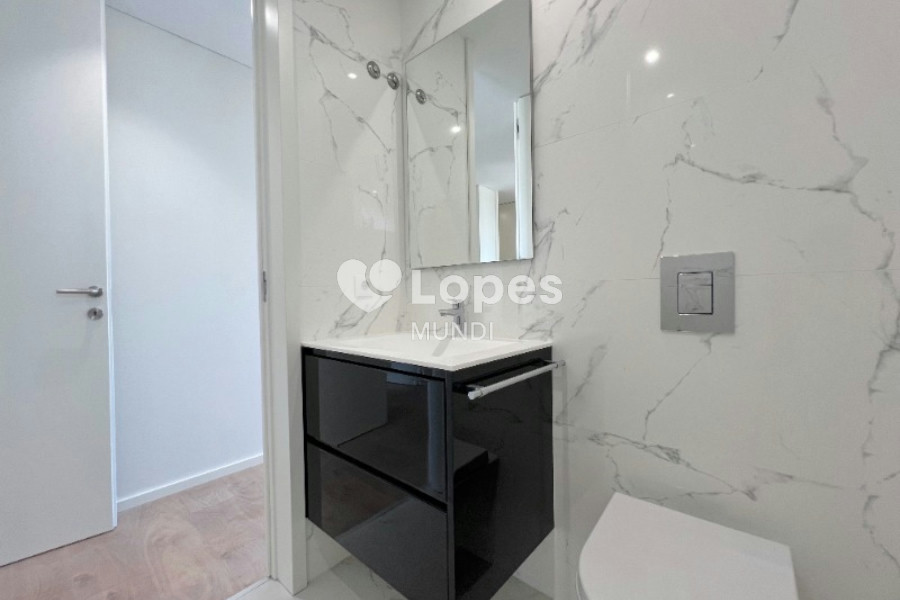 APARTAMENTO RESIDENCIAL em Porto - PT, Matosinhos